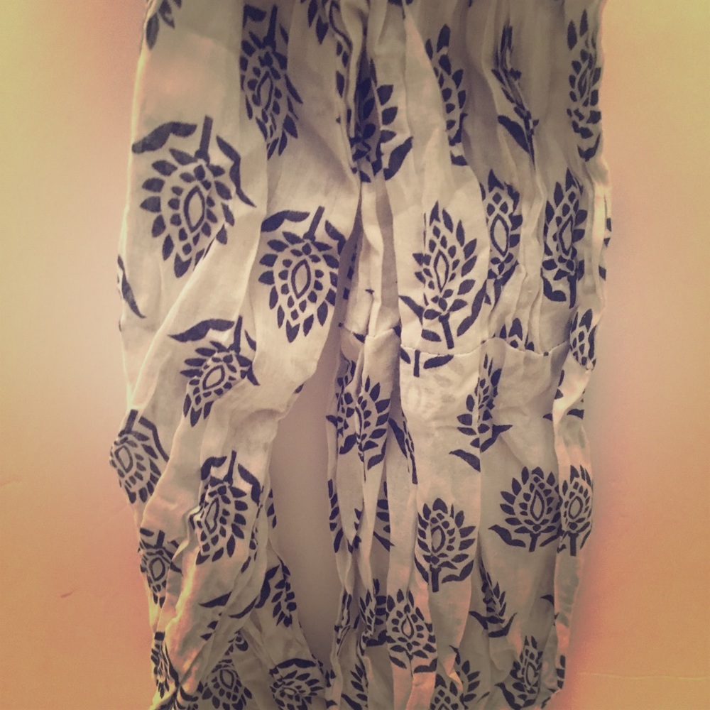 Light white and black floral patterned scarf